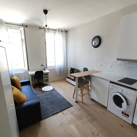 Le Petit Robert - Centre - Calme