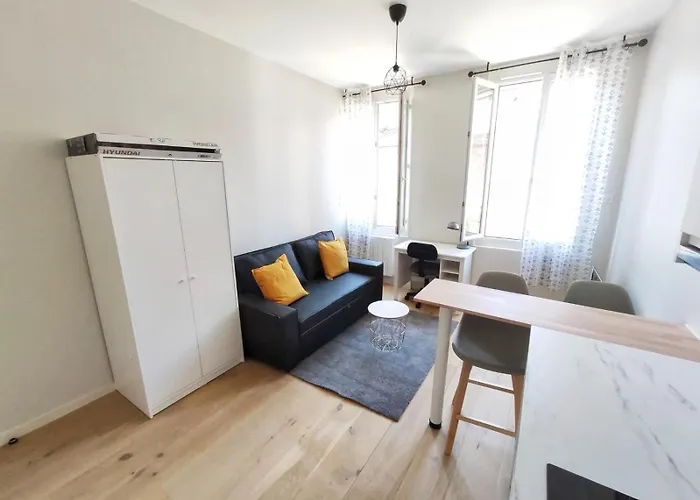 Le Petit Robert - Centre - Calme Appartement